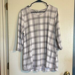 croft & barrow Black and White Plaid Long Sleeve Top